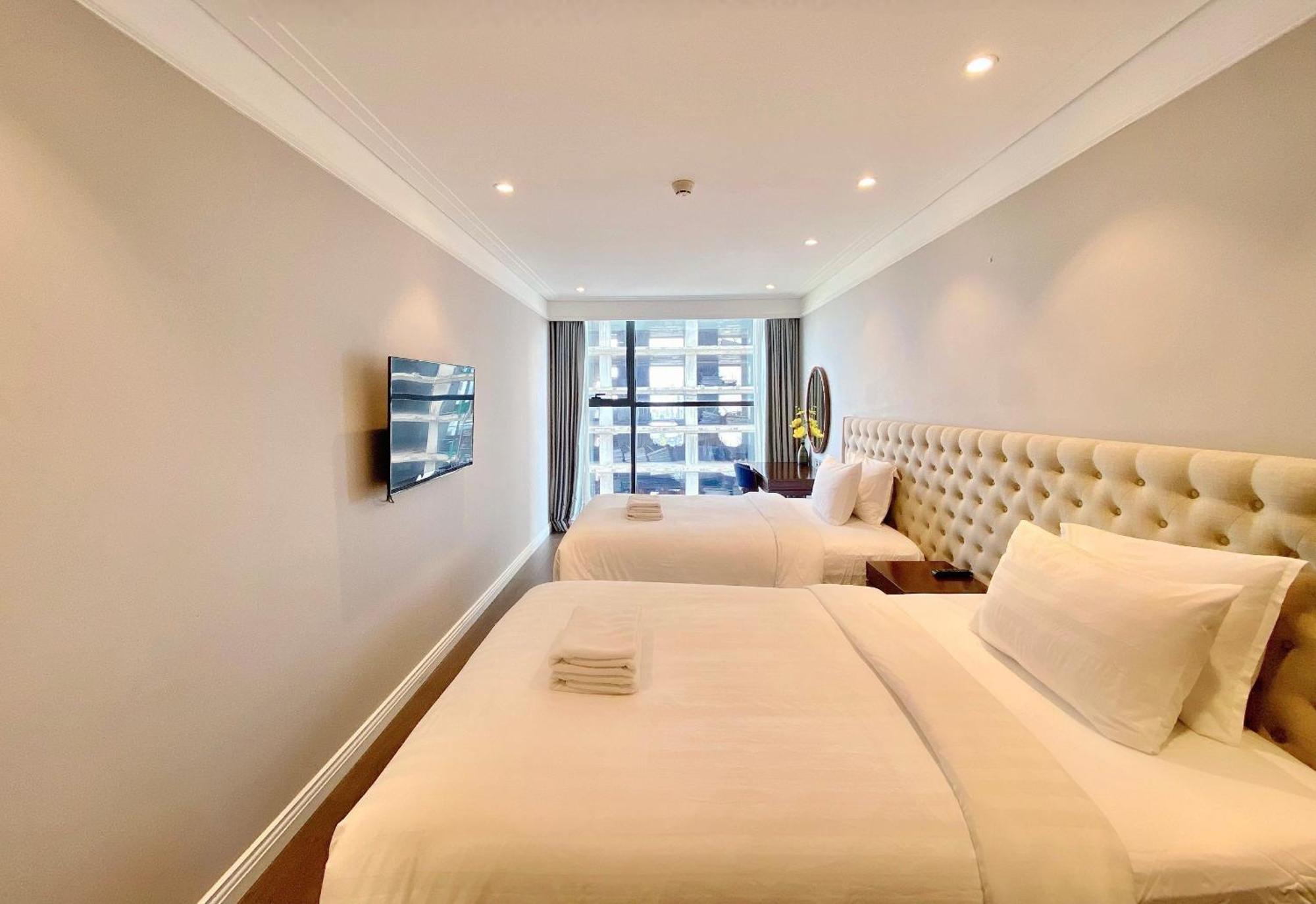 Sunrise Luxury Apartment With Ocean View Da Nang Exterior photo